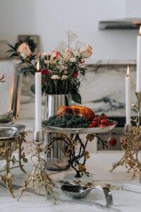 Orchid Round Platter with Marble Base (Black)