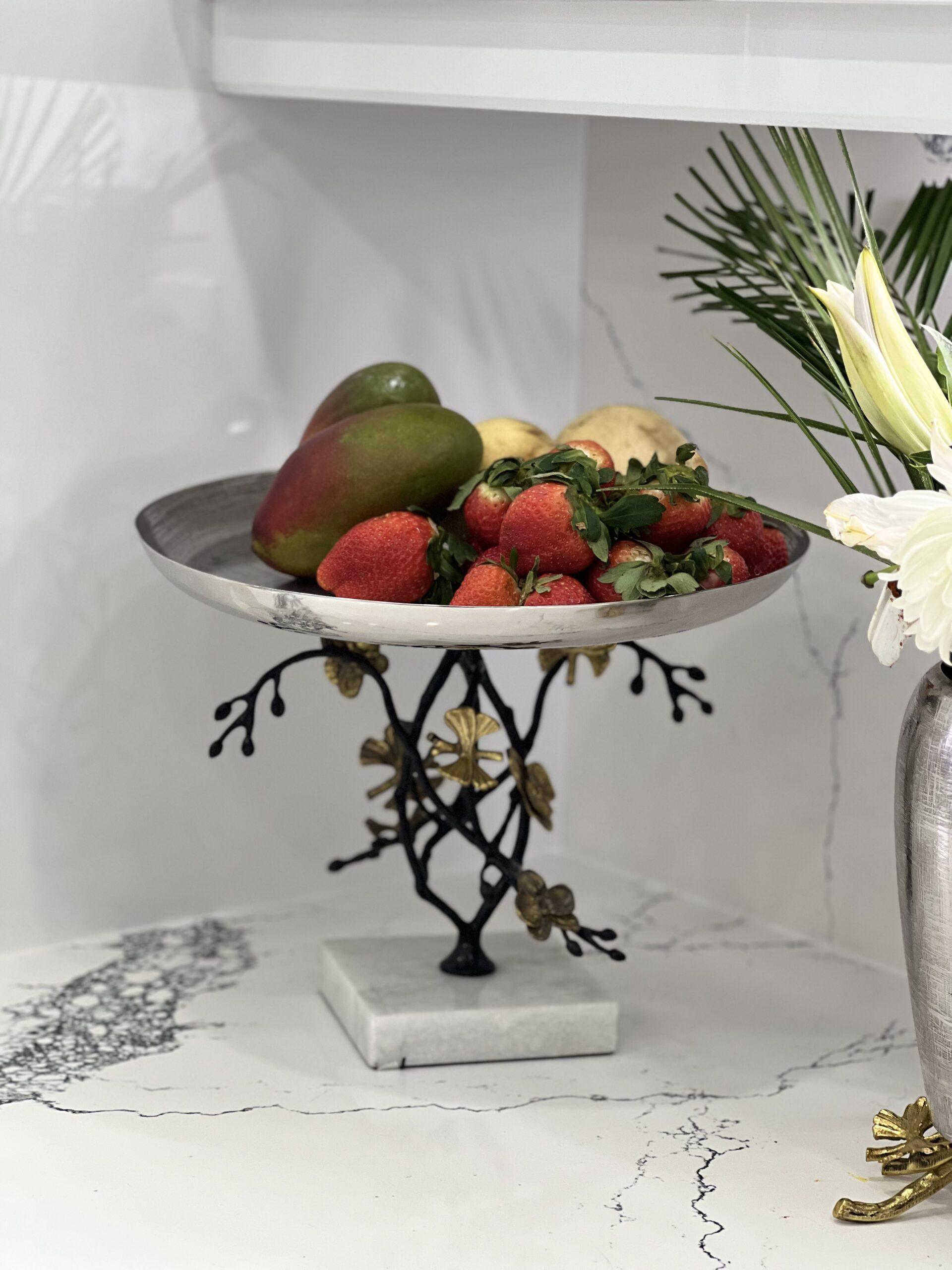 Orchid Round Platter with Marble Base (Black)